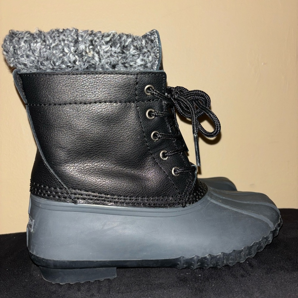 American Eagle Duck Boots